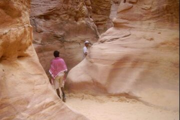 Private White Canyon and Colored Canyon Tour from Dahab